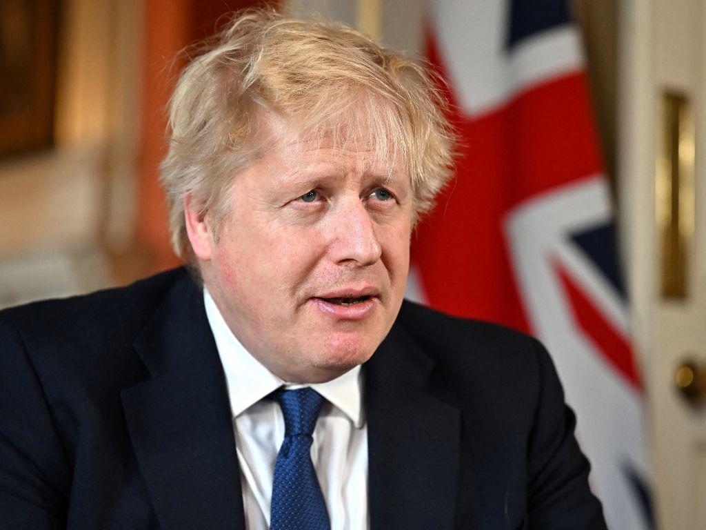 Johnson calificó a Putin de “dictador” y advirtió sanciones masivas