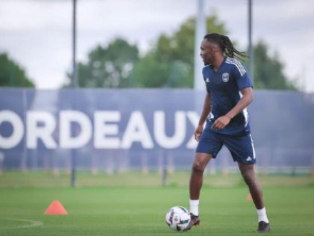 ¡En segunda división de Francia! Elis se reincorpora a  entrenamientos del FC Girondins