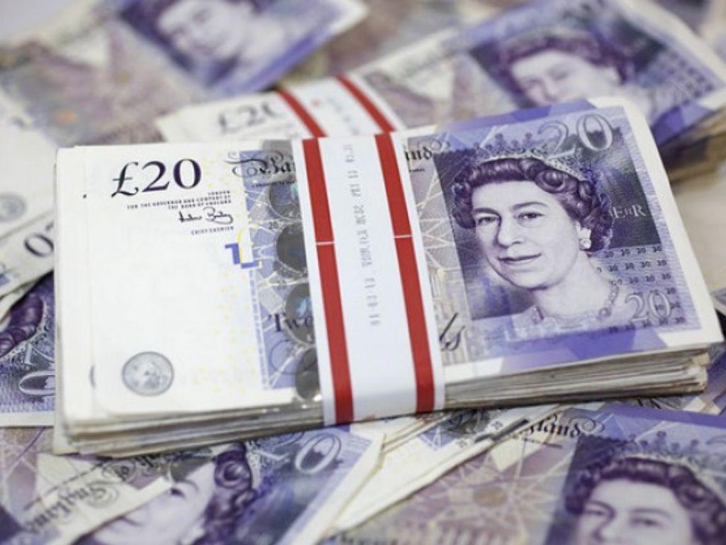 ¿Qué pasará con los billetes con el rostro de la reina Isabel II?