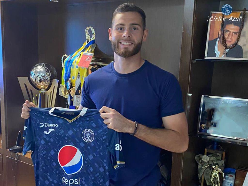 Enrique Facussé: “Vengo a pelear un puesto aquí en Motagua”