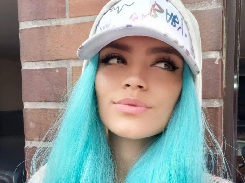 ¿Encuentras las diferencias? Esta es la doble de Karol G