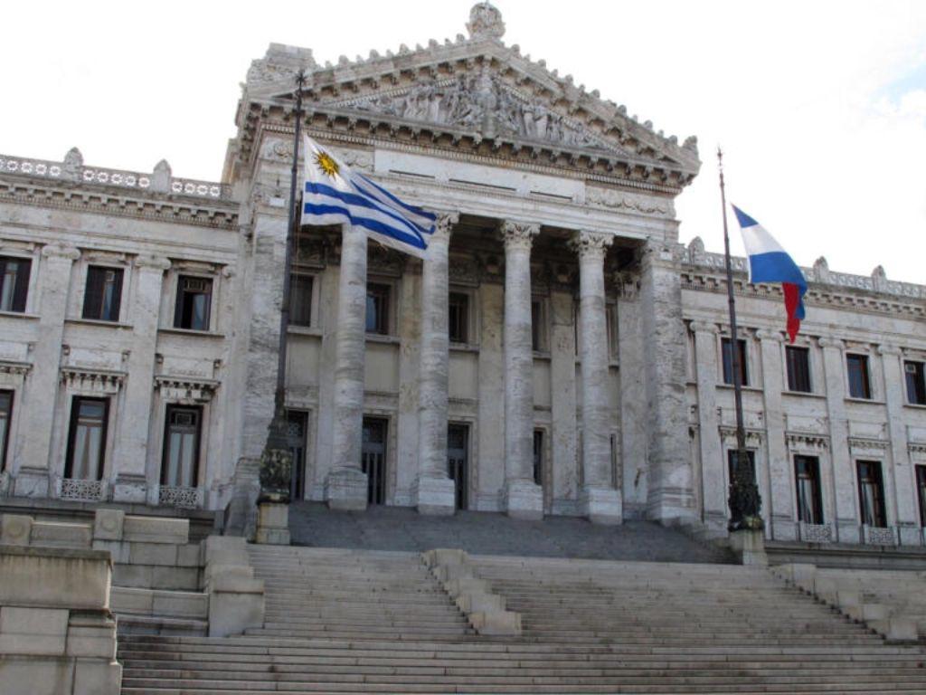 Diputados uruguayos aprueban proyecto para legalizar la eutanasia