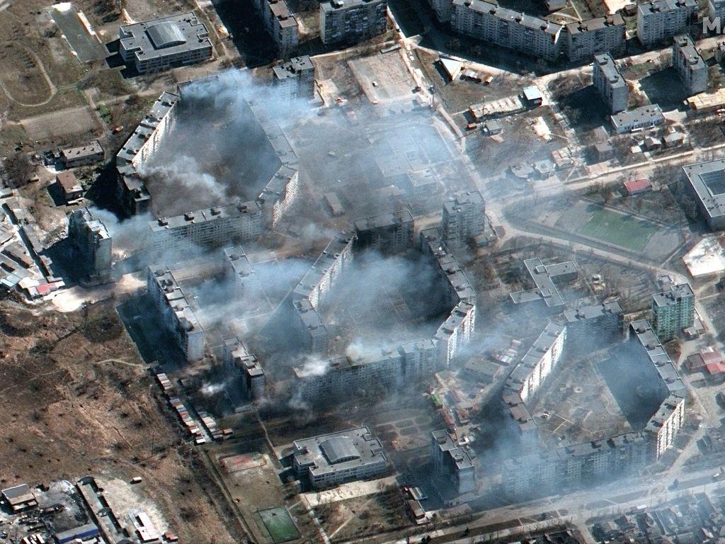 Ucrania pone toque de queda en Kiev e intenta evacuar a más civiles de Mariúpol