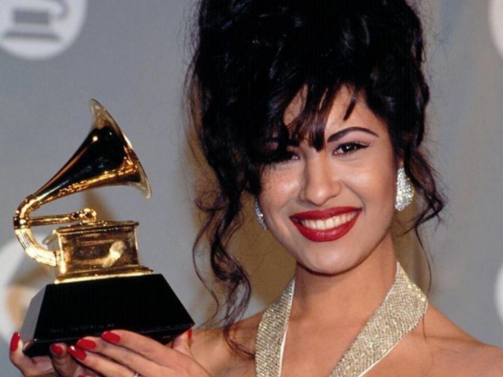 El emblemático vestido que utilizó Selena cuando ganó un Grammy