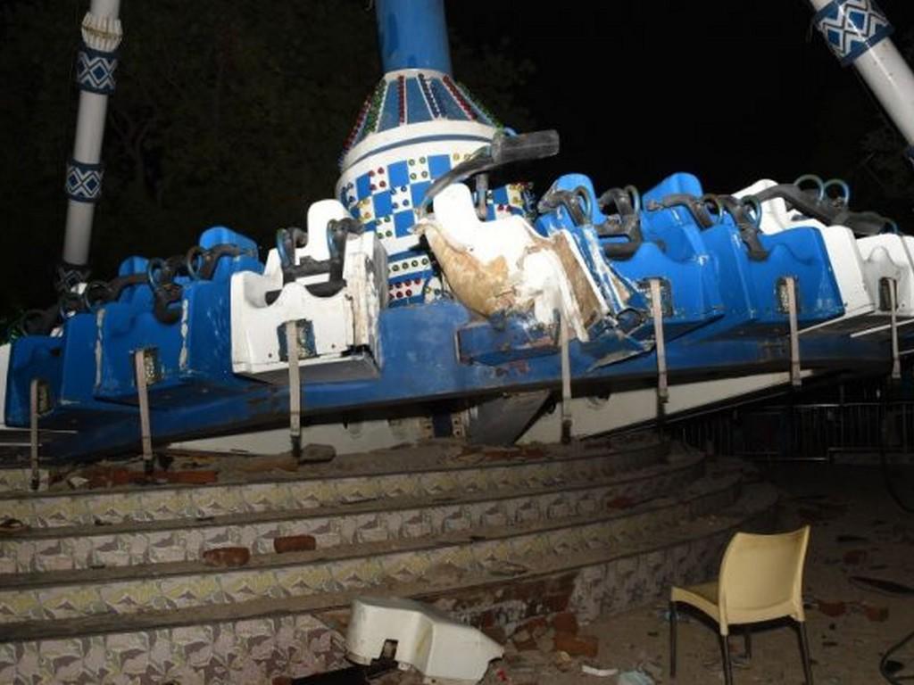 16 personas heridas tras falla en juego mecánico en India