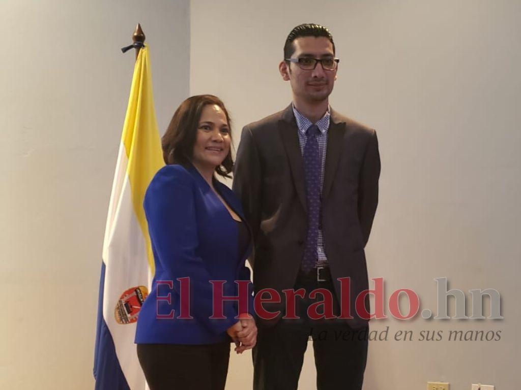 Enma Calderón: “El periodismo debemos vivirlo todos los días”