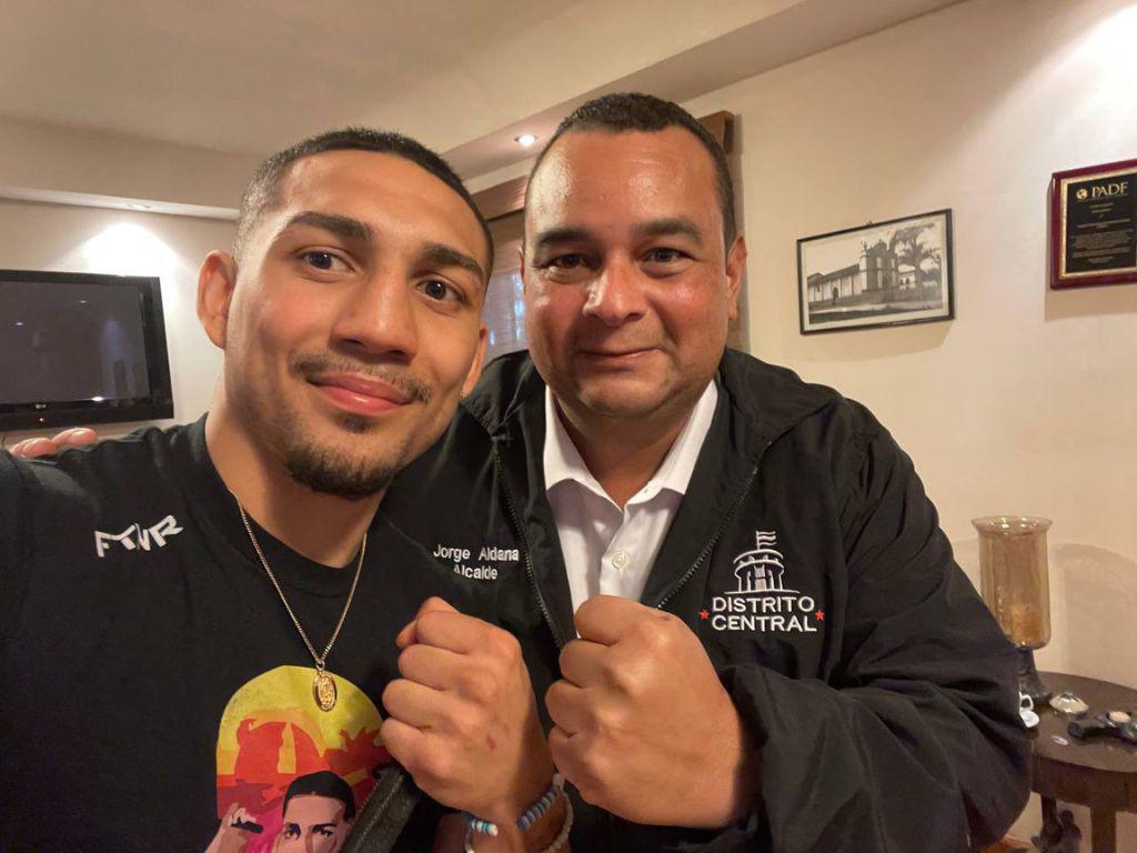 Teófimo López es nombrado embajador internacional del Distrito Central