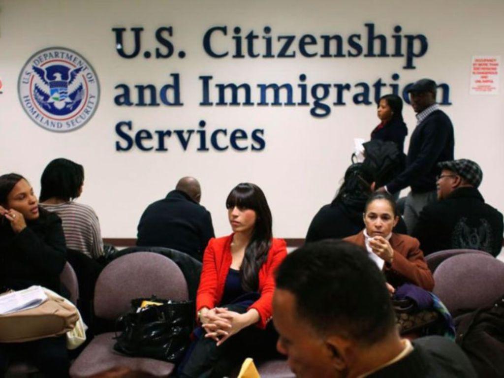 Mayoría de solicitantes de asilo en EEUU en 2021 son de América Latina y el Caribe, según OCDE