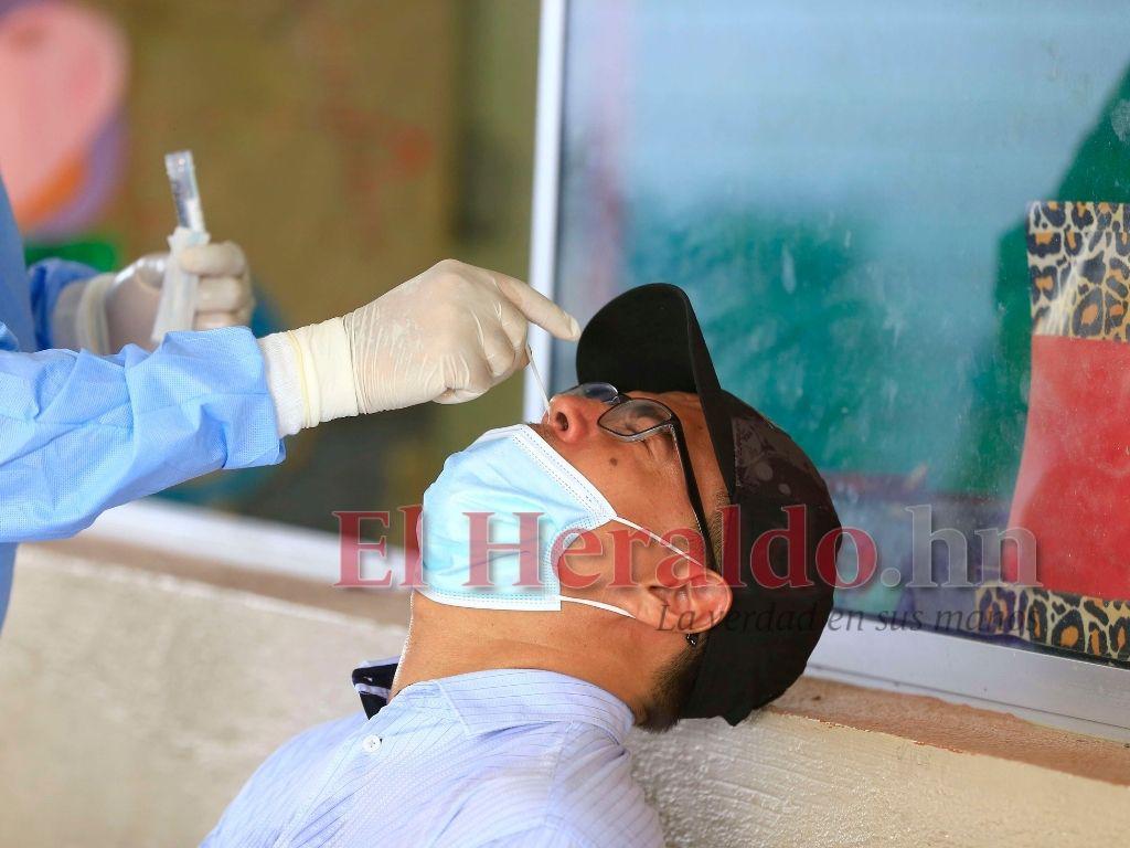 Honduras: Los triajes están llenos, pero no hay reactivos para procesar pruebas PCR