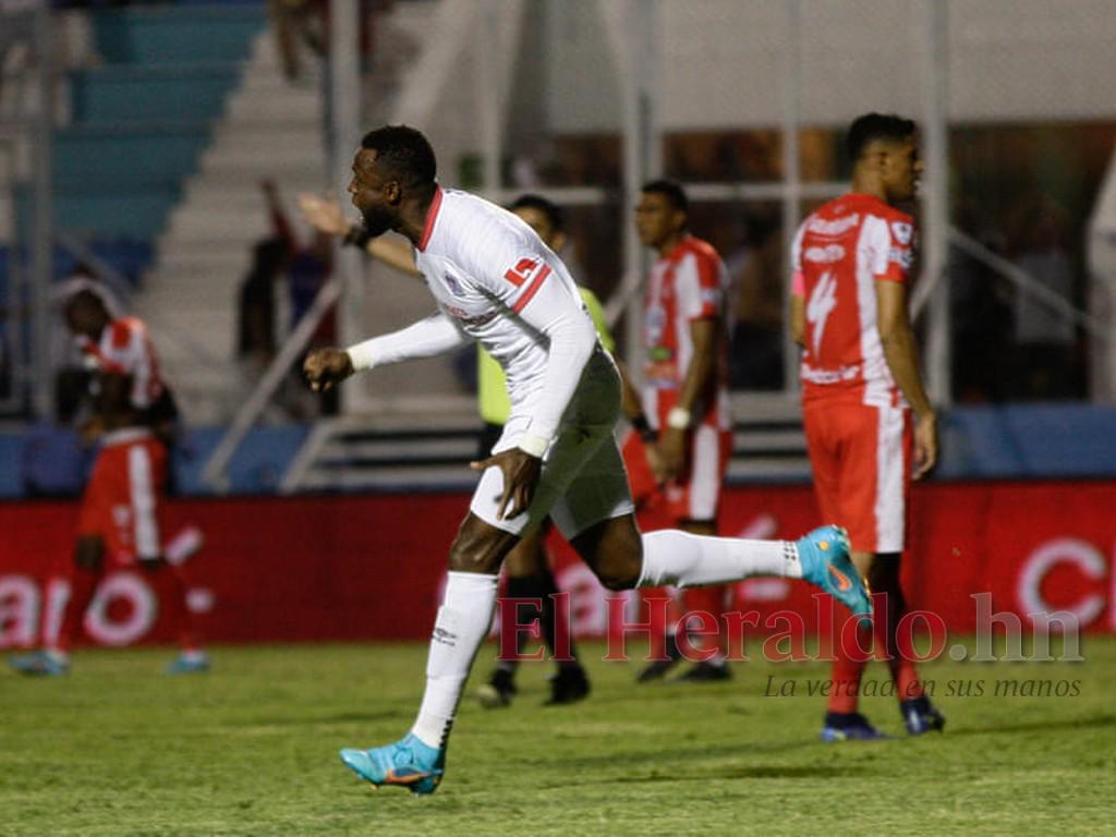 Olimpia mantiene el liderato al vencer al Vida 2-0 en Honduras