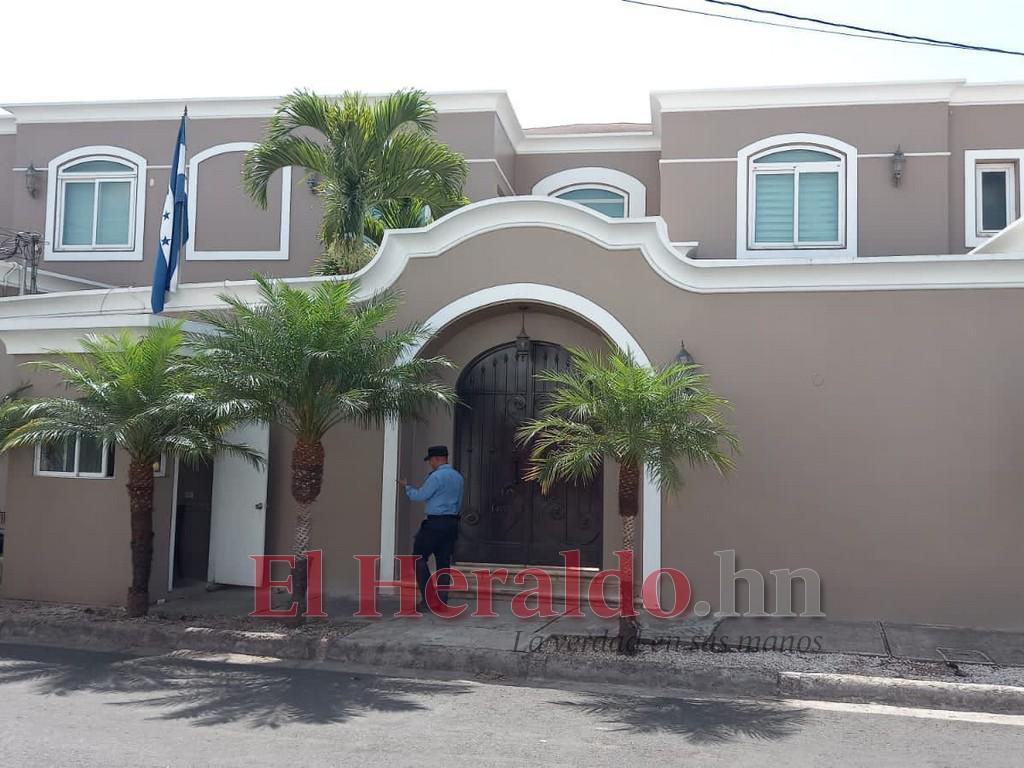 Ministerio Público asegura bienes de Juan Orlando Hernández