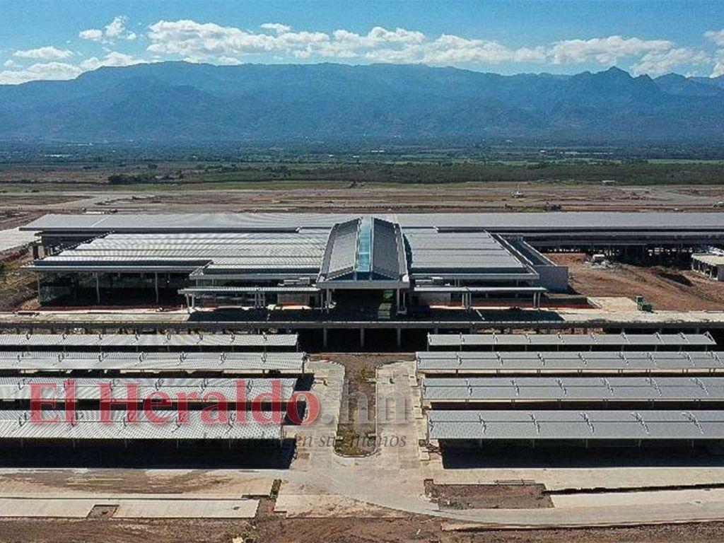 Docentes amenazan con tomas en Palmerola tras millonario préstamo