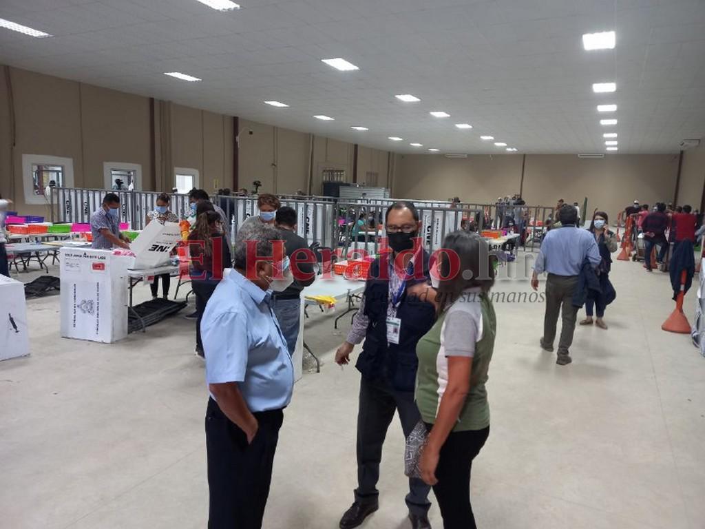 CNE pide a custodios electorales completar requisitos pendientes para su pago