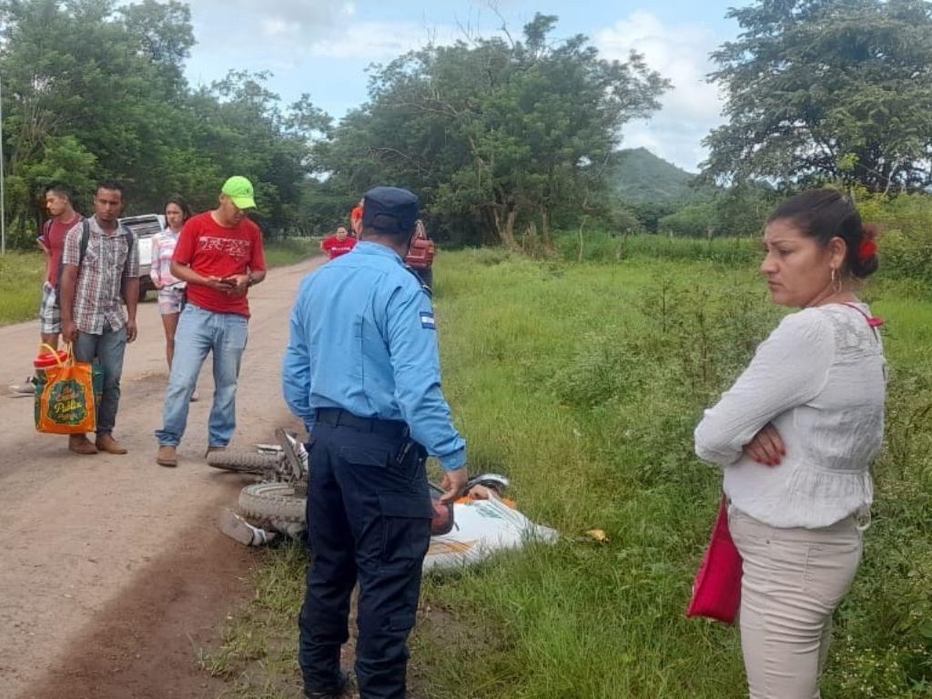 Asesinan a un hombre cuando iba en su motocicleta en Olancho