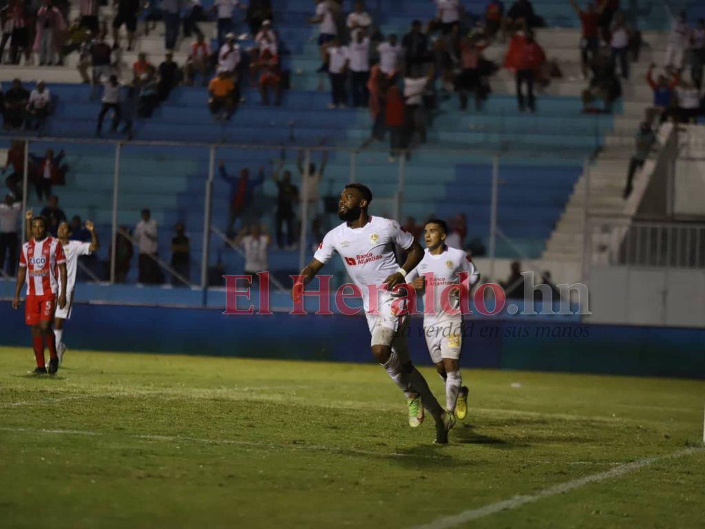 Olimpia sube al segundo lugar tras vencer 2-0 al Vida en el Chelato Uclés