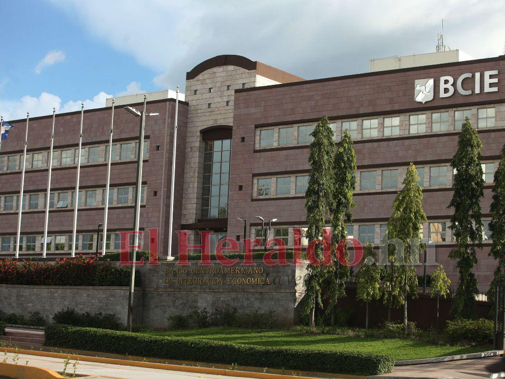 El BCIE promueve nueva ruta aérea Centroámerica y Corea del Sur