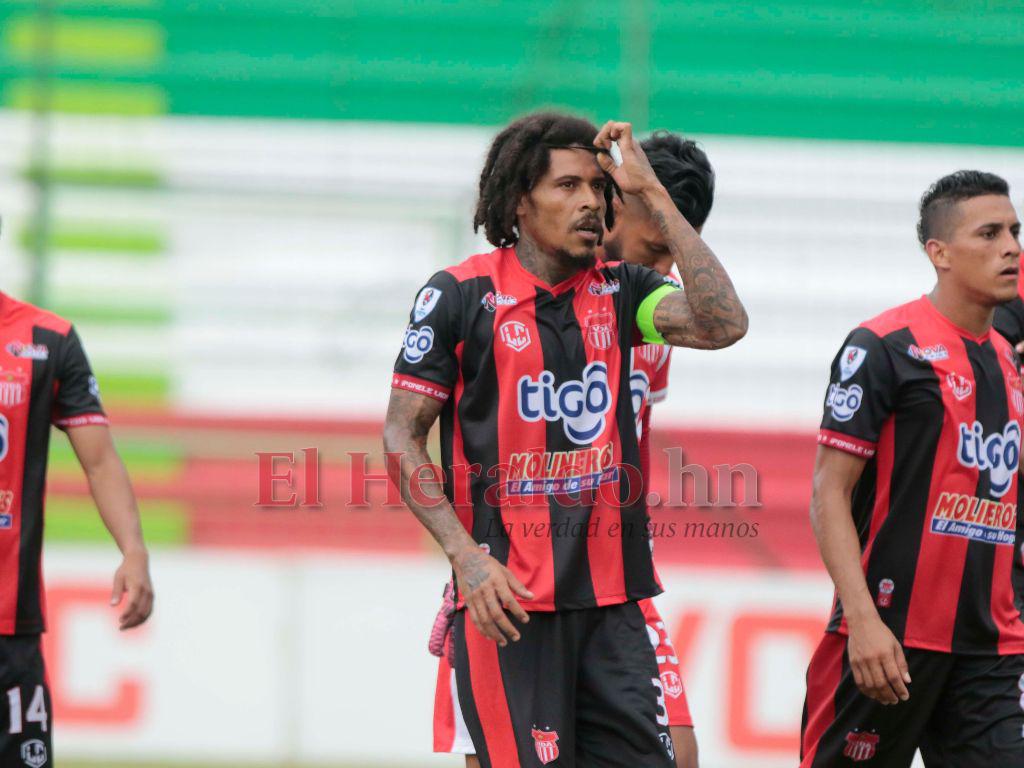 FIFA inhabilita al defensor hondureño Henry Figueroa por doping positivo