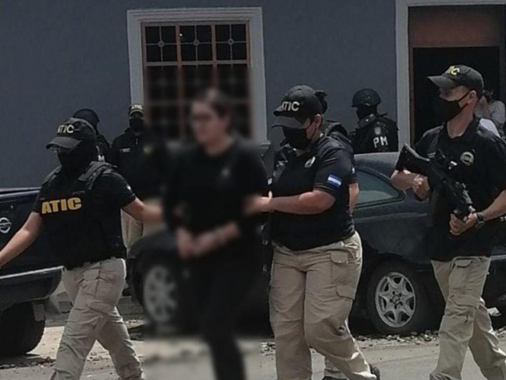 Admiten 20 medios probatorios contra cuñada de abogado asesinado en la capital