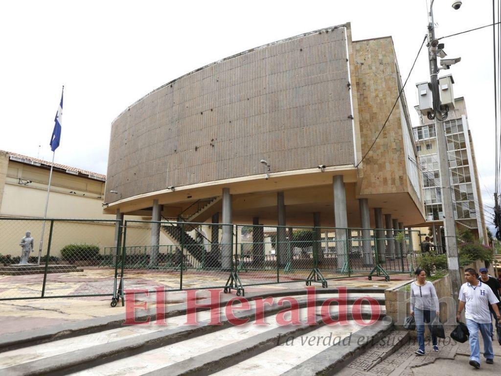 Más de L 1.7 millones en viáticos se pagó a 23 diputados por FM