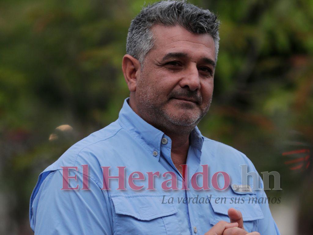 Diego Vázquez: ‘Cuando no estoy viendo partidos, me desconecto leyendo algún libro’