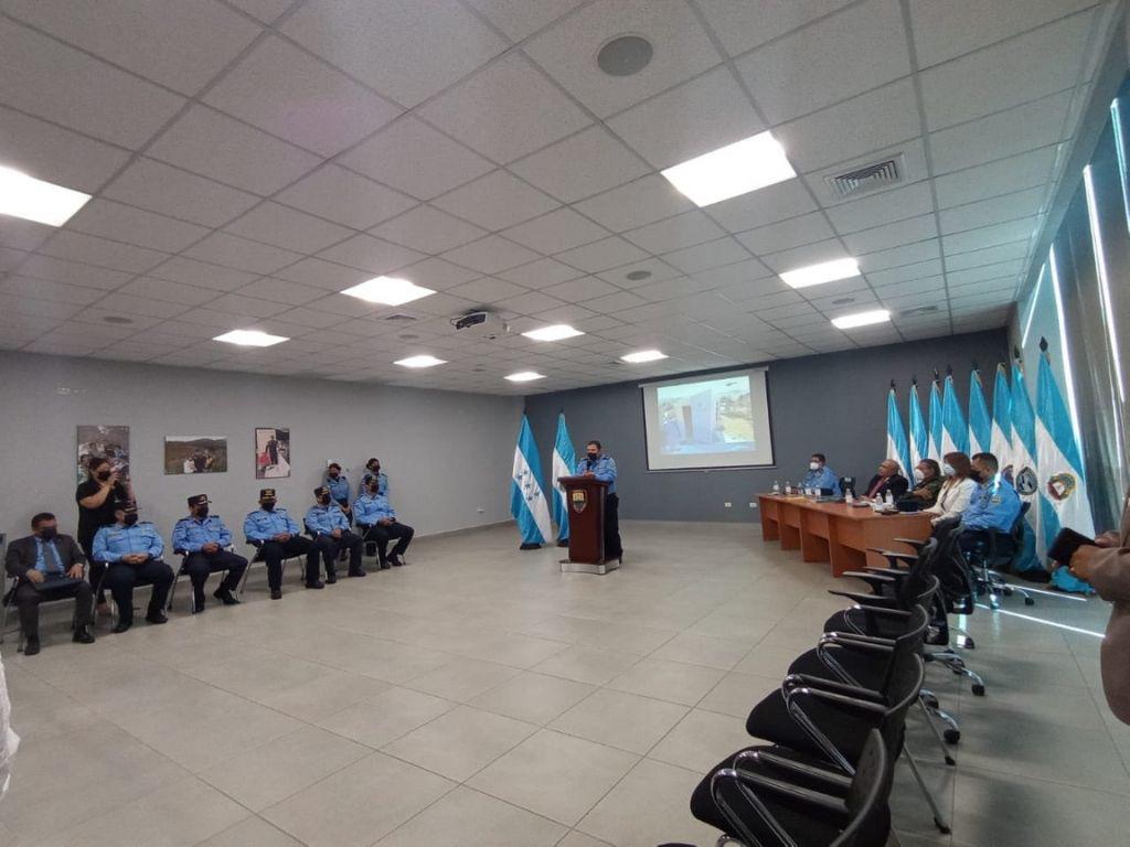 Policía Nacional toma posesión de la administración de los centros penitenciarios