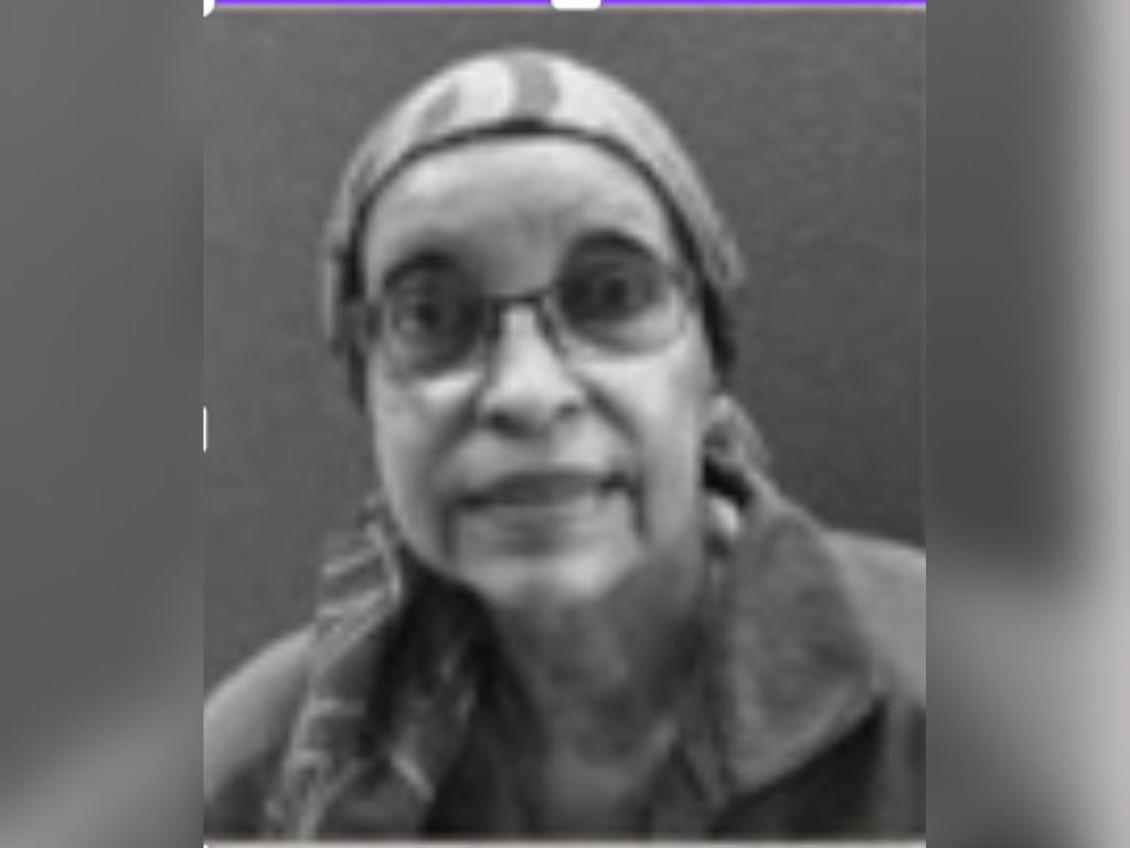 En estado putrefacto hallan cadáver de una mujer en el baño de su casa en barrio La Leona