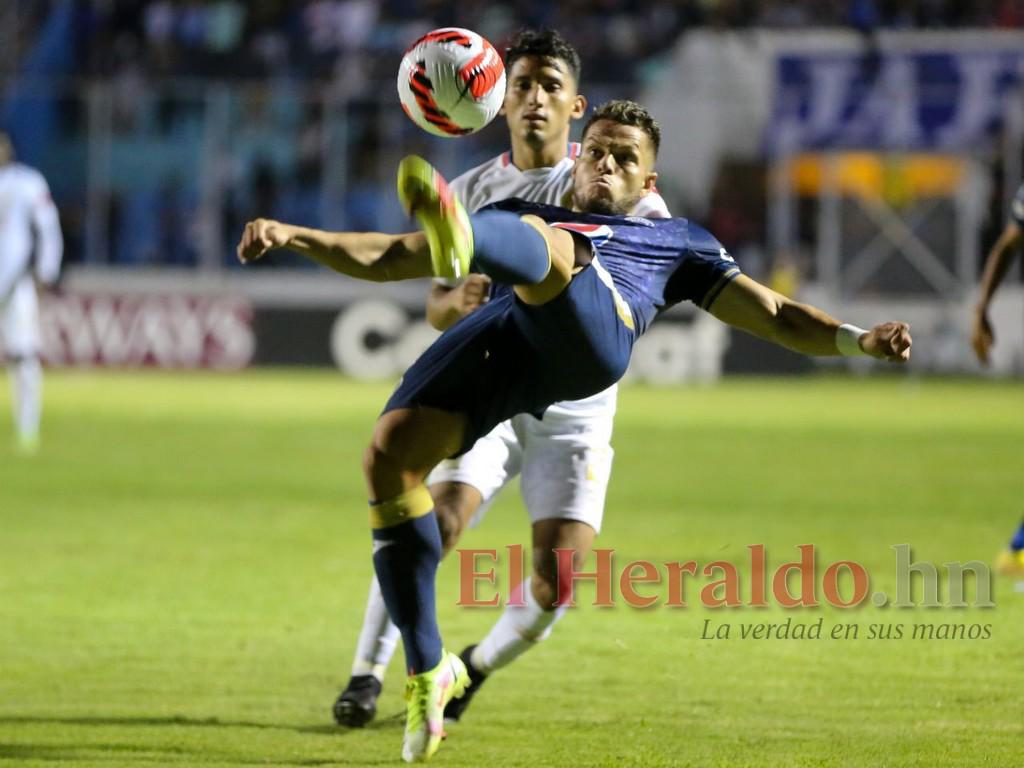 Motagua y Olimpia protagonizan férreo empate; finalista se conocerá el martes