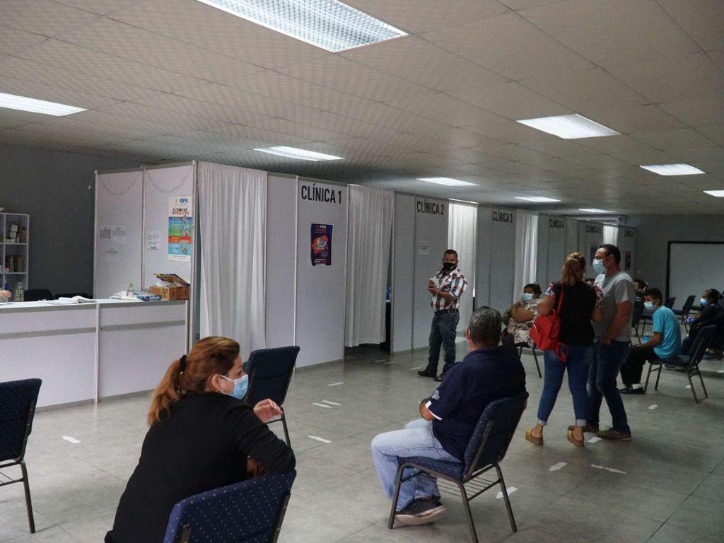 En un 80% disminuyen casos de covid este año en relación al 2020 y 2021