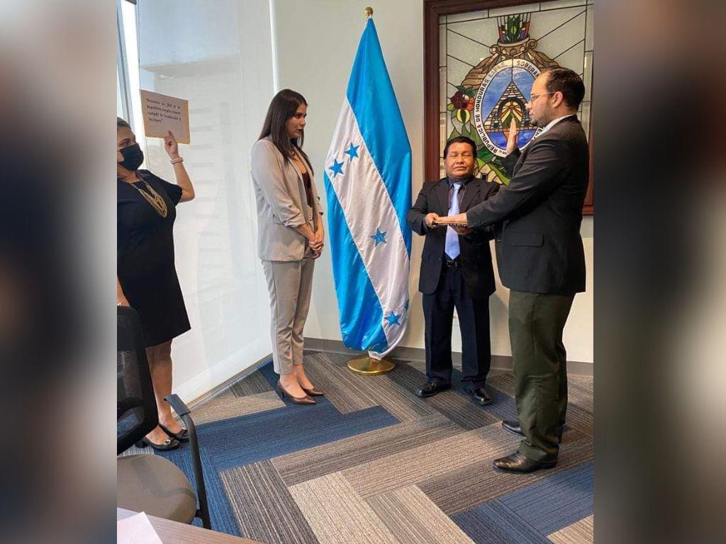 Juramentan a Ricardo Panchamé como nuevo gerente del SANAA