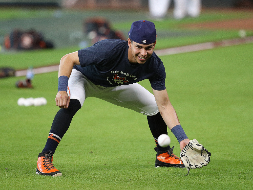 El beisbolista Mauricio Dubón se identifica con Francisco Martínez: “Los grandes hombres se forjan en la adversidad”