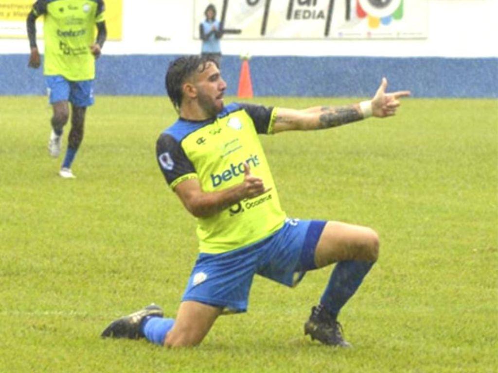 Auzmendi, el goleador de moda en Honduras: “A Messi lo respaldo más que a mi familia”