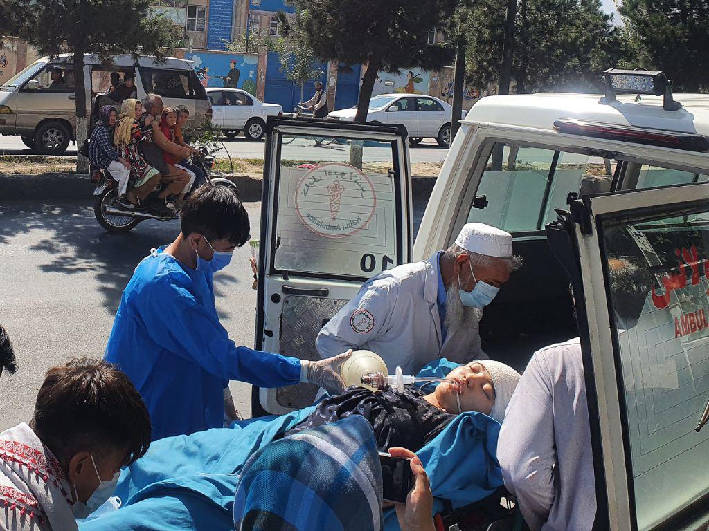Al menos 53 muertos dejó el atentado a centro educativo en Afganistán