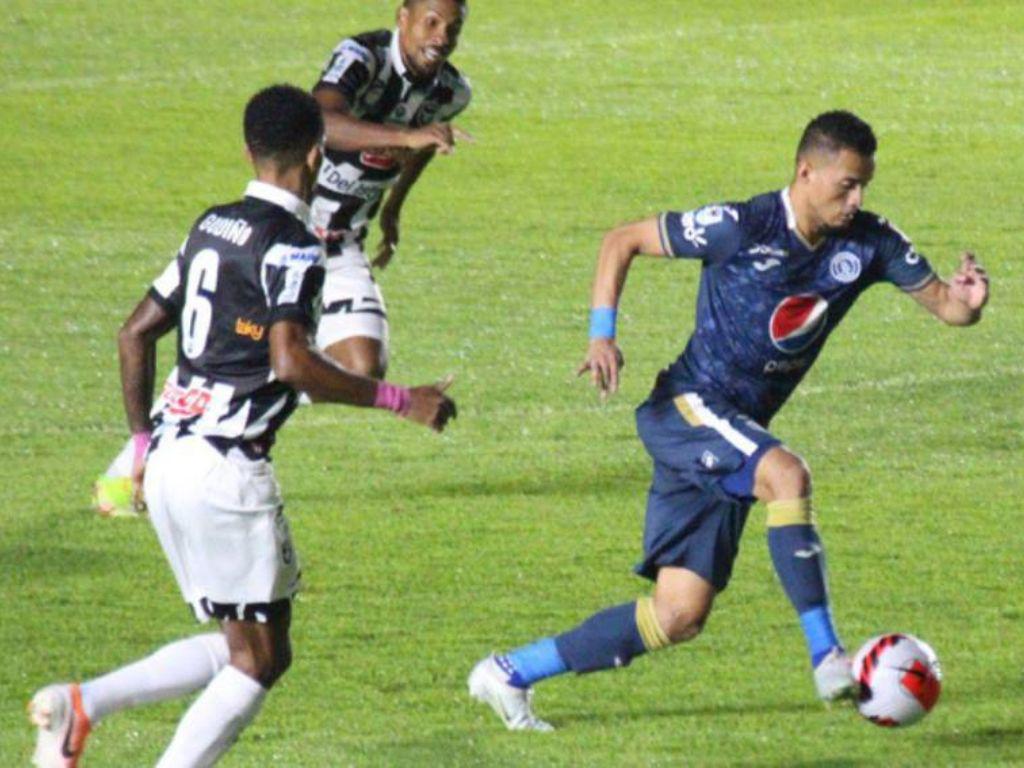Motagua derrota a Tauro en tanda de penales y clasifica a semifinales de Liga Concacaf