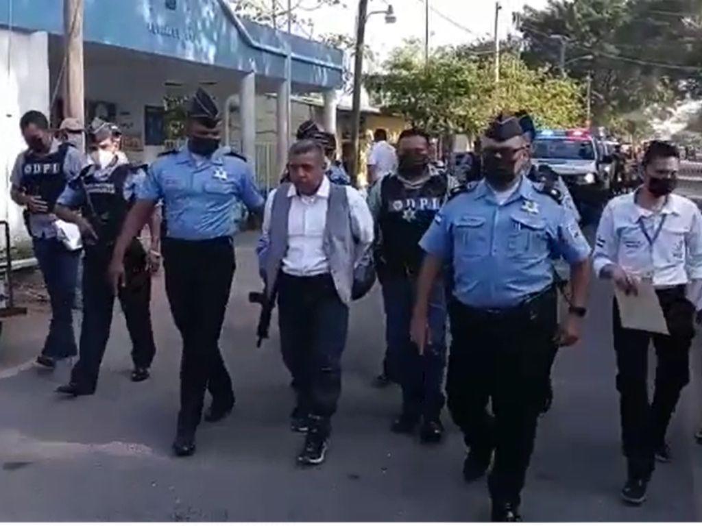 Entregan a autoridades de El Salvador a marero que fingía ser  pastor en Copán