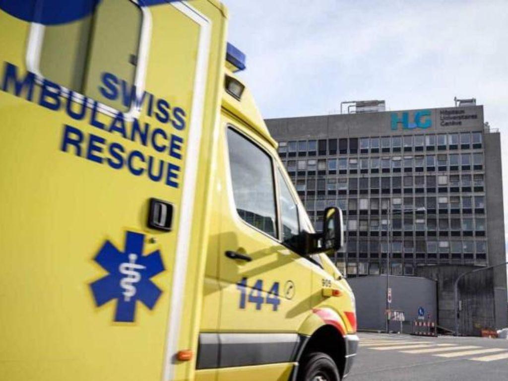 Mujer fue atropellada tres veces por su propio vehículo en Suiza