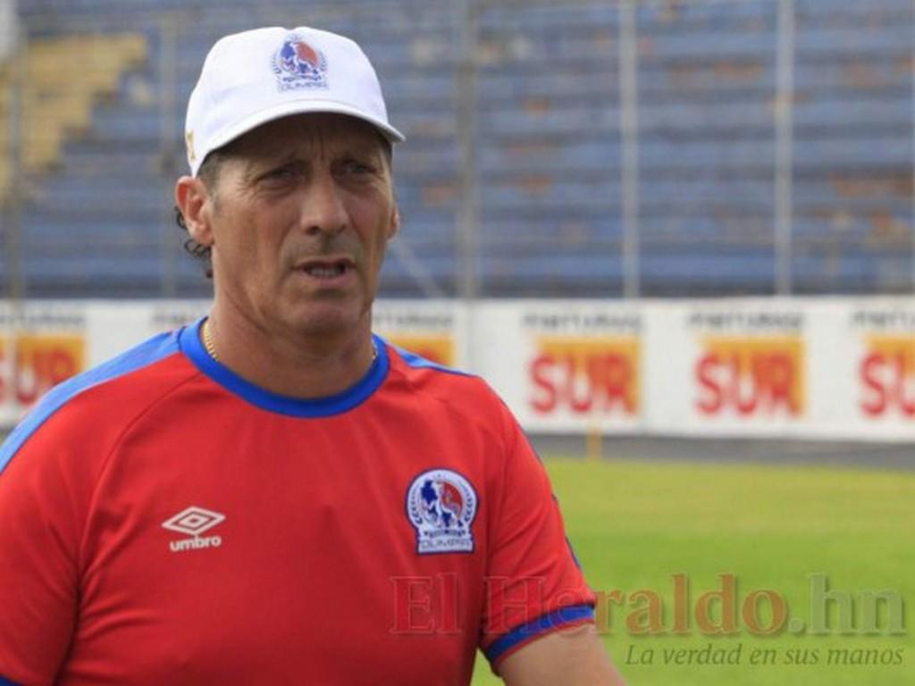 Muere la madre de Pedro Troglio, exentrenador de Olimpia