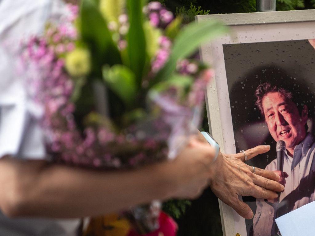 Policía admite fallos “innegables” en seguridad de ex primer ministro japonés asesinado