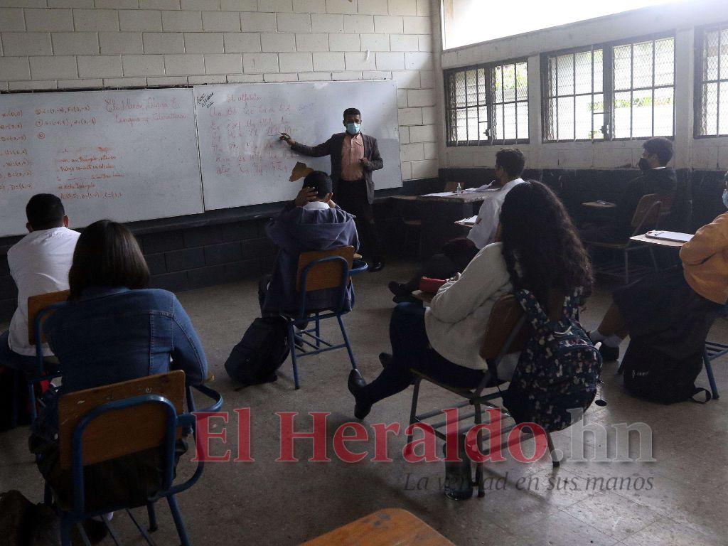 Fuerte rechazo a intención de incluir la educación sexual en los colegios