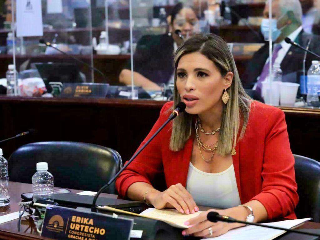 Urge darles becas a médicos misquitos: Erika Urtecho