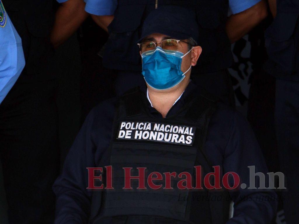 Testimonios, fotografías y registros, entre las pruebas de fiscales de NY contra JOH