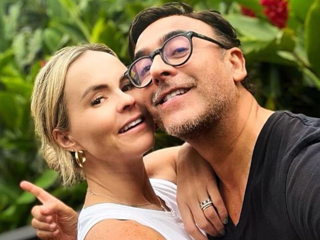 Adal Ramones revela que será padre por cuarta vez a sus 61 años: “Lo estamos esperando para finales de mayo”