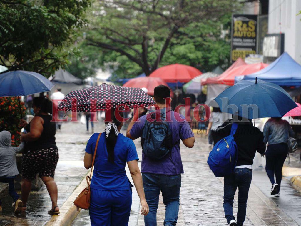 Se mantiene alerta amarilla por lluvias para Santa Bárbara y verde en 10 departamentos
