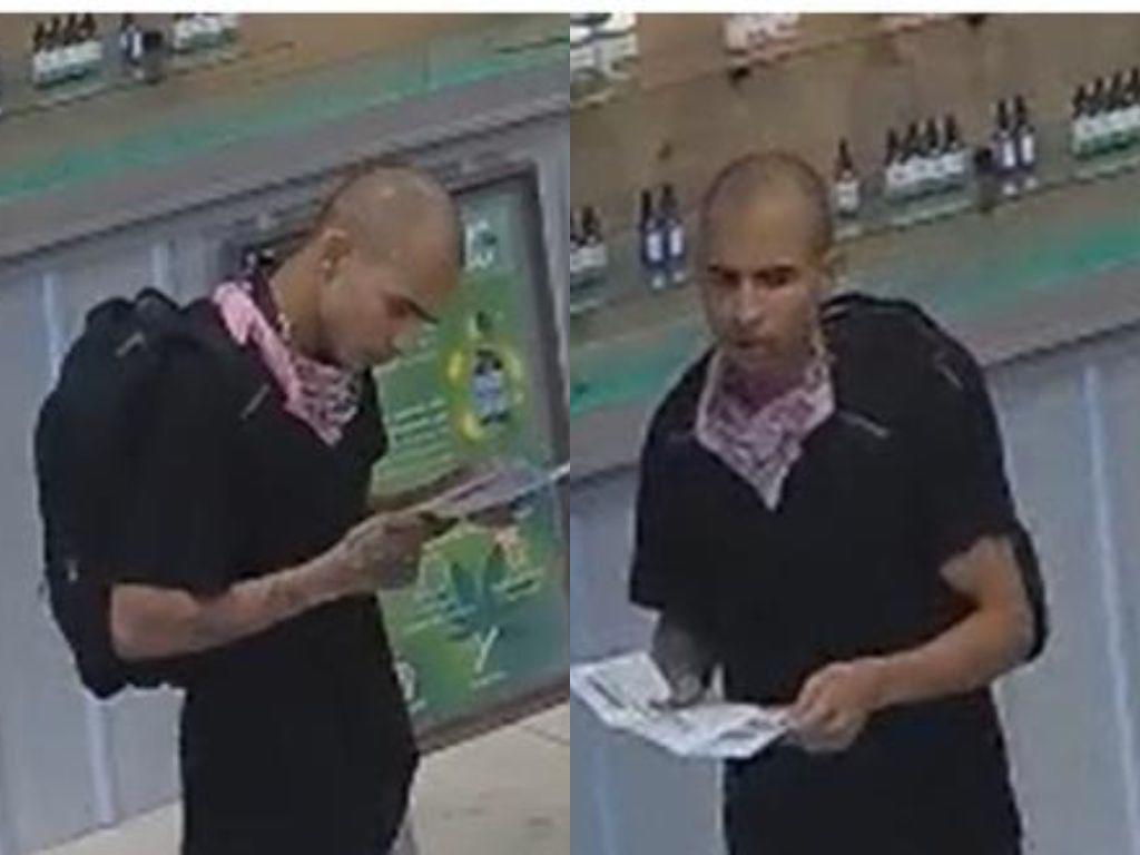 Madre entregó a su hijo a la policía al ver su foto en TV como sospechoso de asesinato