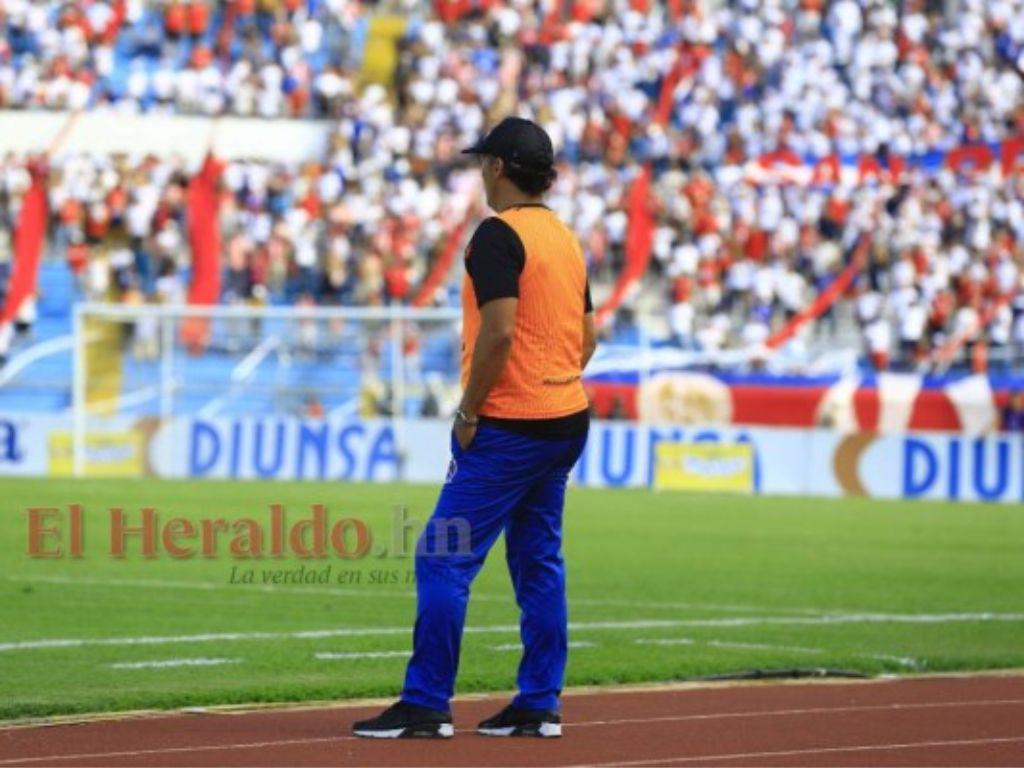 Pedro Troglio volverá a dirigir a Olimpia en el  Estadio Chelato Uclés