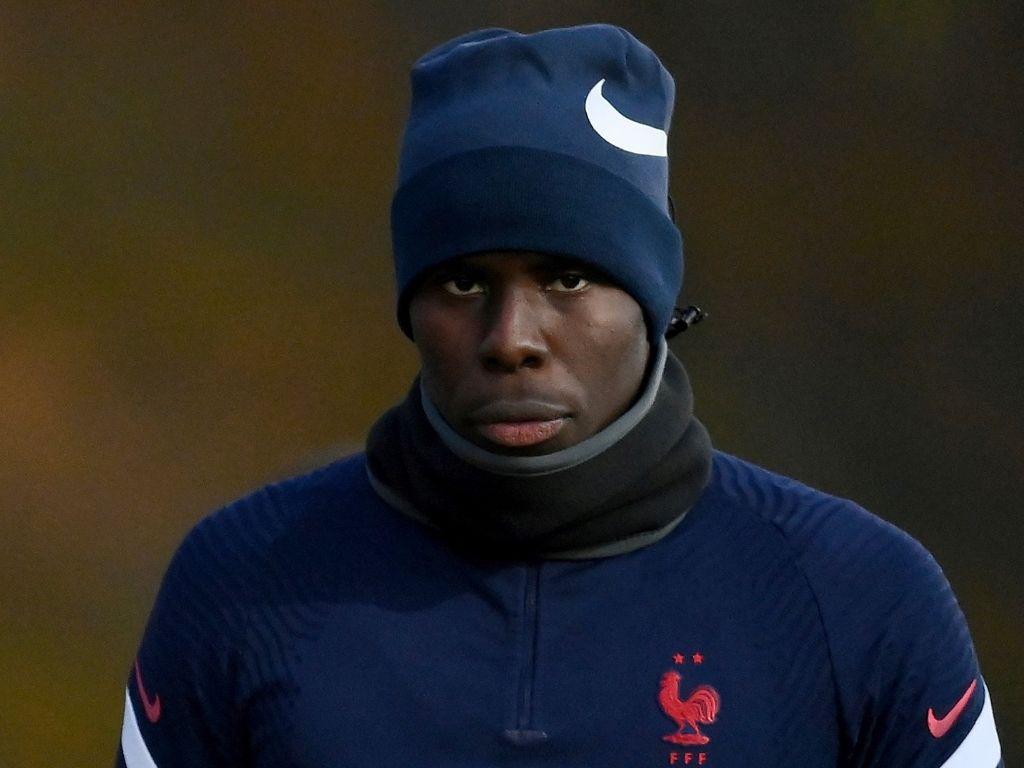 El futbolista Kurt Zouma se disculpa por vídeo golpeando a su gato El futbolista Kurt Zouma se disculpa por vídeo golpeando a su gato