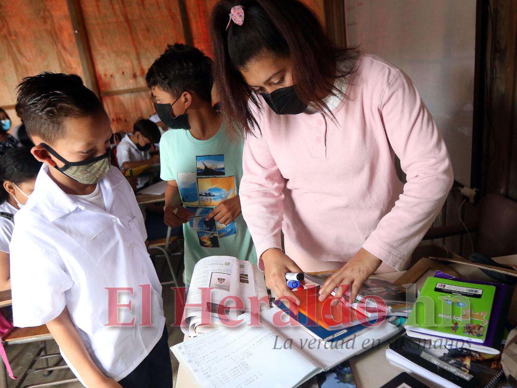 Más de 250 maestros  han sido víctimas de desplazamiento forzado