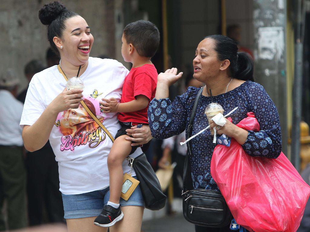 Mujeres mantienen el 38.2 por ciento de los hogares en Honduras