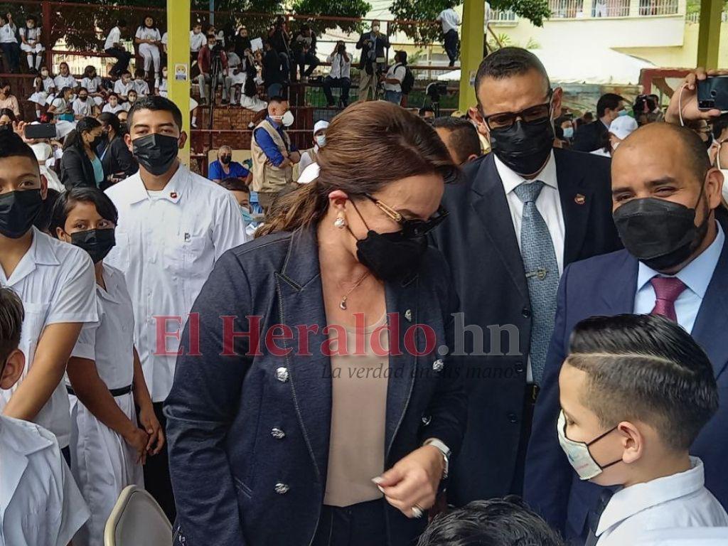 Presidenta Castro inaugura jornada de vacunación y desparasitación a nivel nacional