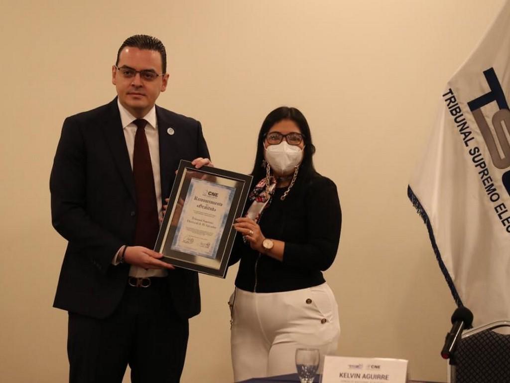 CNE agradece al TSE de El Salvador por aporte logístico en elecciones generales de 2021