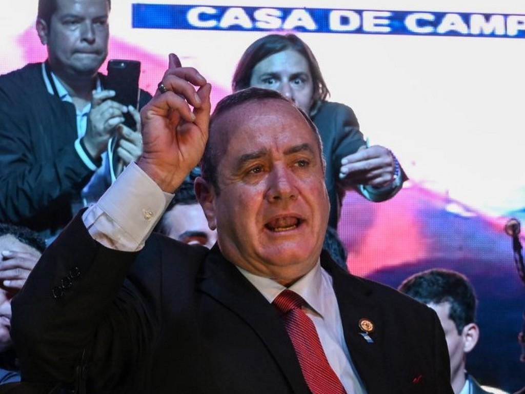 Presidente de Guatemala dice que no participará de Cumbre de las Américas